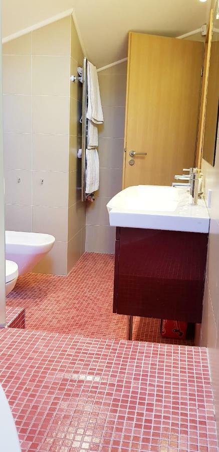 Exceptional Uzupis Bridge 3 Bedroom Apartment 빌뉴스 외부 사진