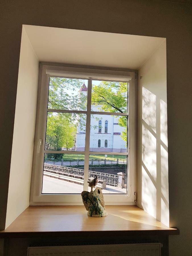 Exceptional Uzupis Bridge 3 Bedroom Apartment 빌뉴스 외부 사진
