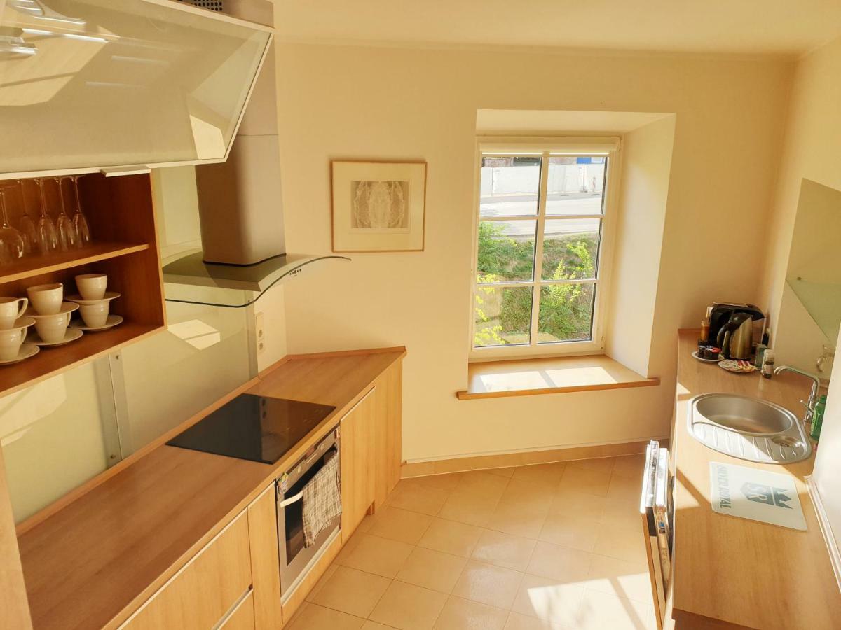 Exceptional Uzupis Bridge 3 Bedroom Apartment 빌뉴스 외부 사진